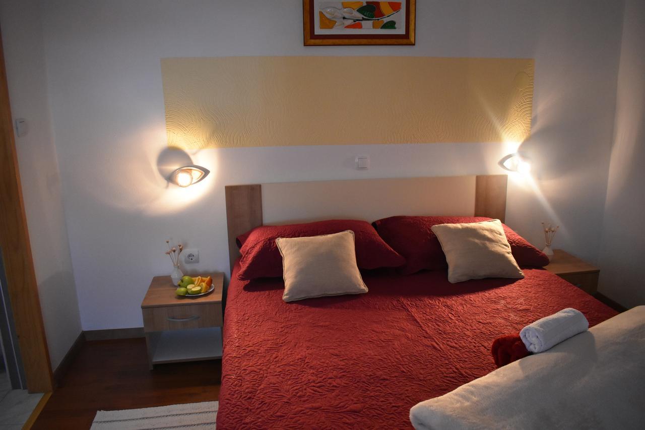 Guesthouse Samolov Vrhovine Ngoại thất bức ảnh