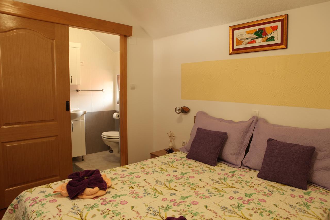 Guesthouse Samolov Vrhovine Ngoại thất bức ảnh