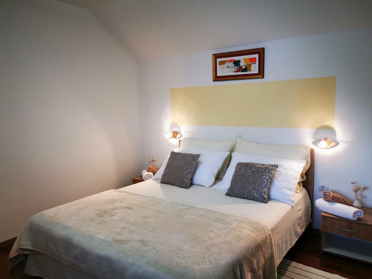 Guesthouse Samolov Vrhovine Ngoại thất bức ảnh